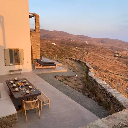 The Detailor - Tinos House Villa Agios Romanos