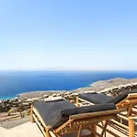 The Detailor - Tinos House Villa Agios Romanos