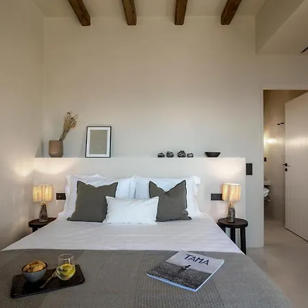 The Detailor - Tinos House Villa Agios Romanos